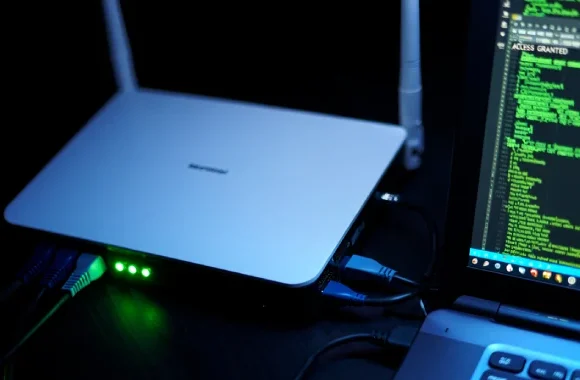 cisa-tp-link-yonlendirici-aciklari-cve-2023-50224-ve-cve-2025-9377-nin-aktif-olarak-istismar-edildigini-belirtti CISA, TP-Link Yönlendiricilerde Kritik Güvenlik Açıklarının Aktif İstismarını Bildirdi