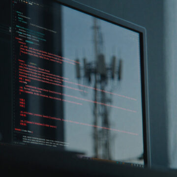 Çin Kaynaklı UNC3886, Singapur Telekom Sektöründe Gelişmiş Siber Casusluk Faaliyetleri Yürütüyor