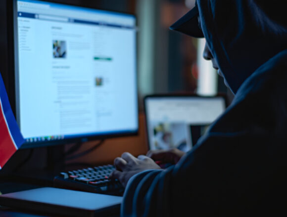 kuzey-kore-operasyonlari-linkedin-de-profesyonelleri-taklit-ederek-sirketlere-siziyor Kuzey Kore Kaynaklı Siber Casusluk ve Kripto Hırsızlığı: Yeni Taktikler ve Tehditler